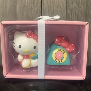 New Blue Sky Clayworks Hello Kitty & Telephone Salt & Pepper Shakers New In Box